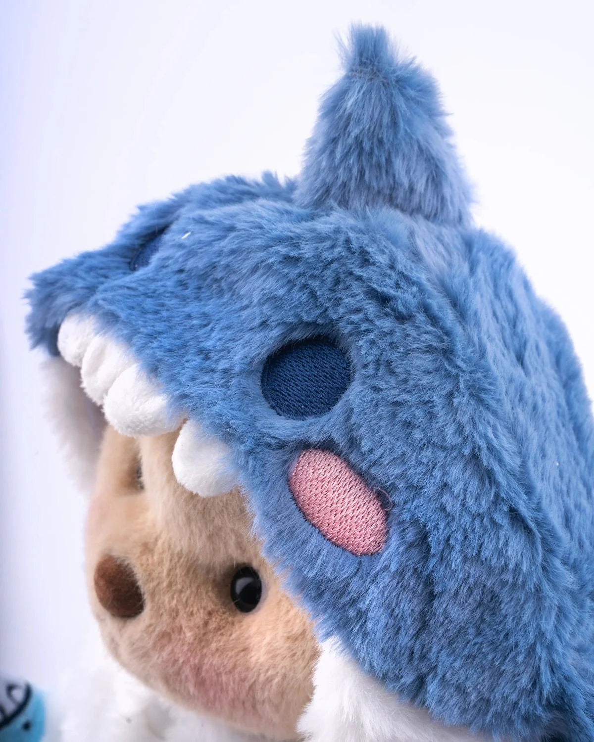 PuffyHugs™ Blau Shark Puffy