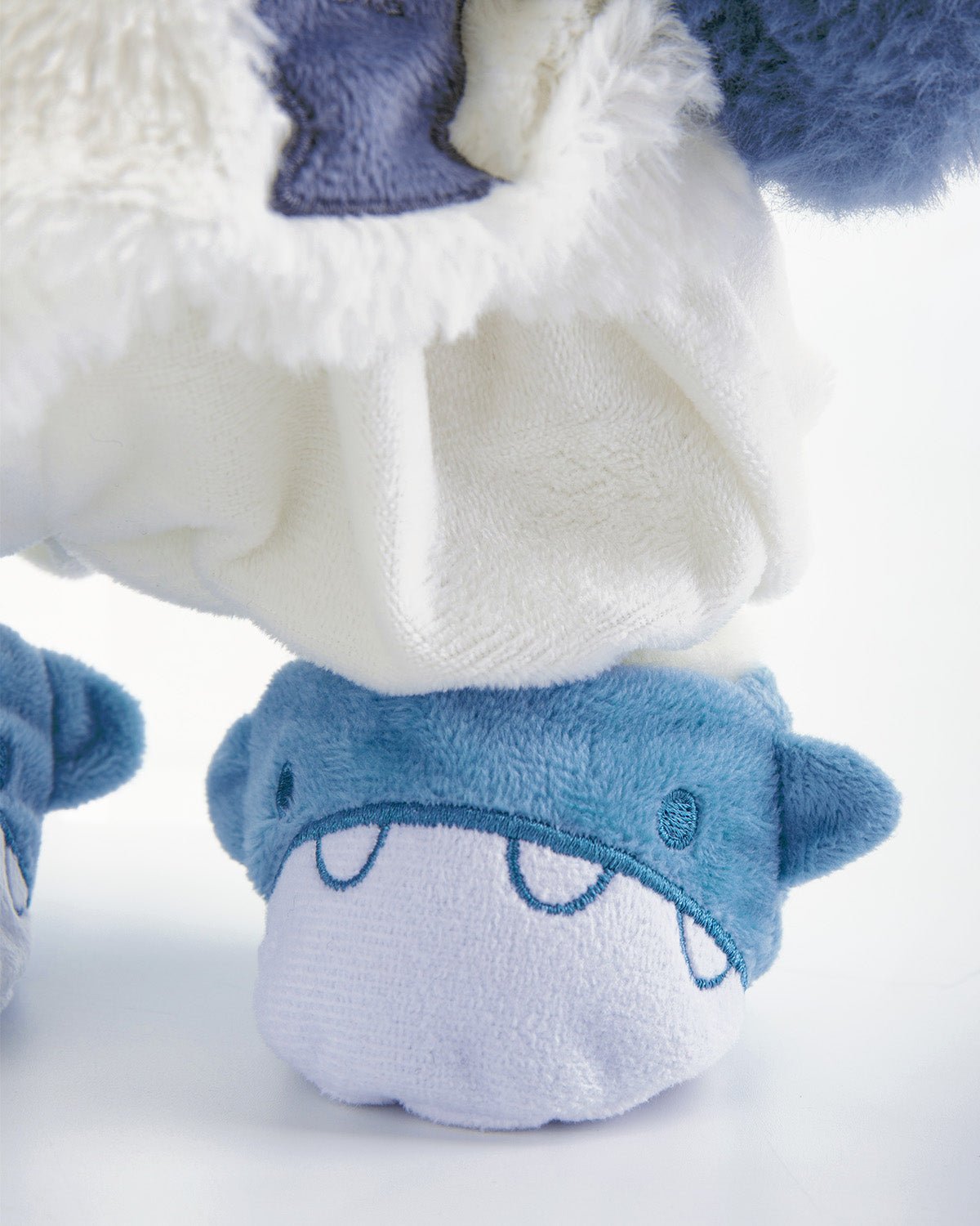 PuffyHugs™ Blau Shark Puffy